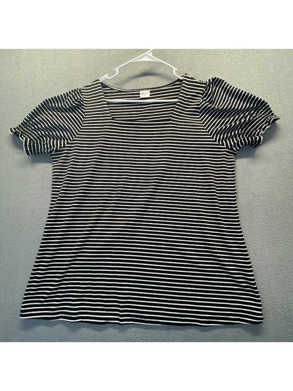 Wiholl Women's Blouse Size XL. Black /White Striped Blouse Pullover